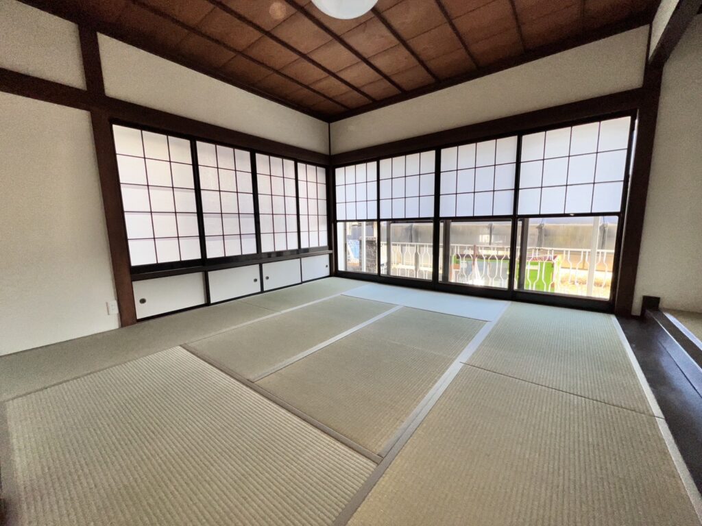 東栄町戸建