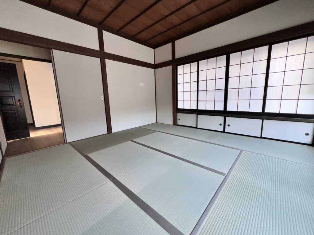 東栄町戸建