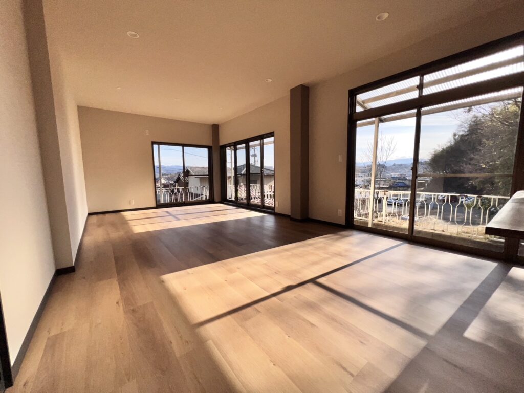 東栄町戸建