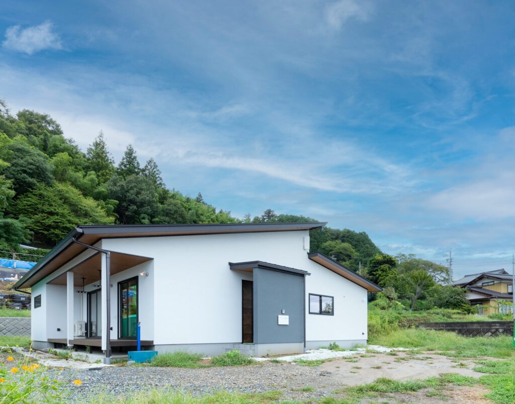完成見学会「断熱・気密・換気　性能が優れた快適に住まう家」