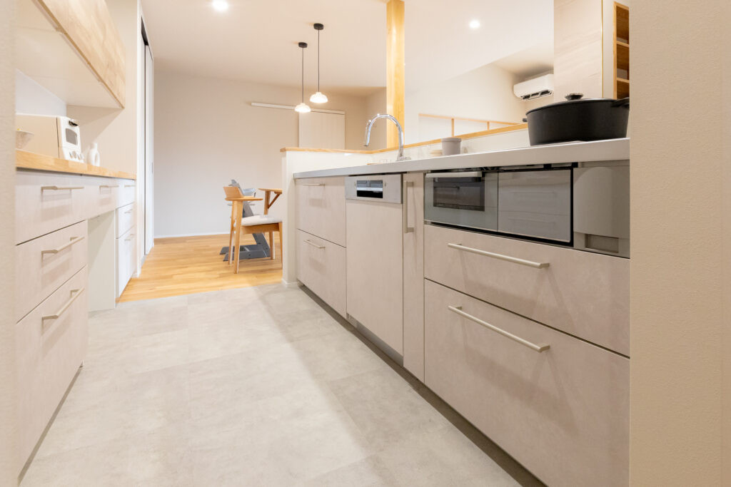 収納上手な子育て世代の平屋